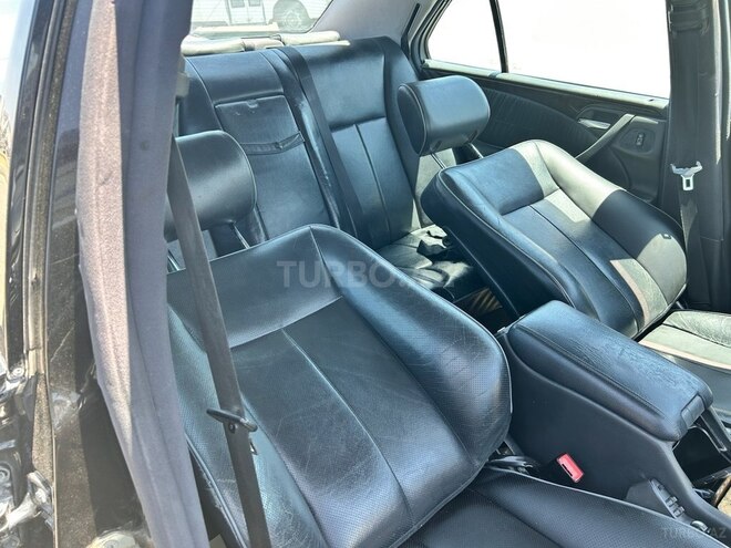 Mercedes E 320 2000, 345,000 km - 3.2 l - Göyçay