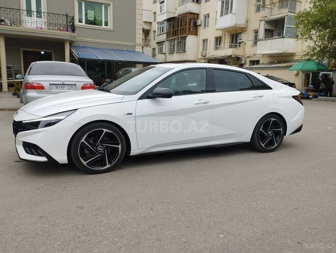 Hyundai  2023, 27,600 km - 1.6 l - Bakı