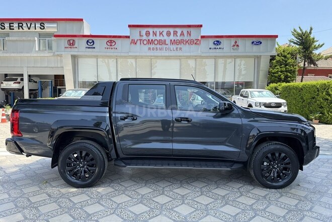 Mitsubishi L200-11