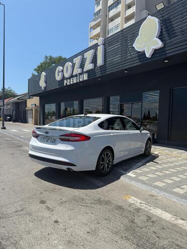 Ford Fusion (North America) 2017, 209,000 km - 2.0 л - Bakı