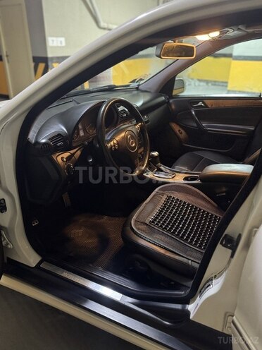 Mercedes C 230 2006, 284,000 km - 2.5 l - Bakı