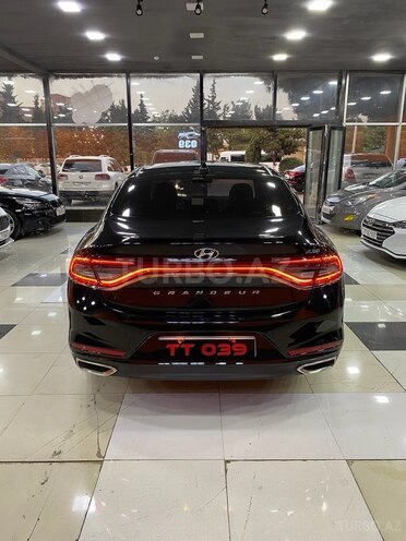 Hyundai Grandeur-10