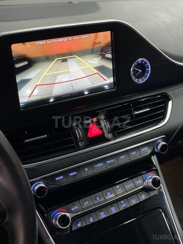 Hyundai Grandeur-19