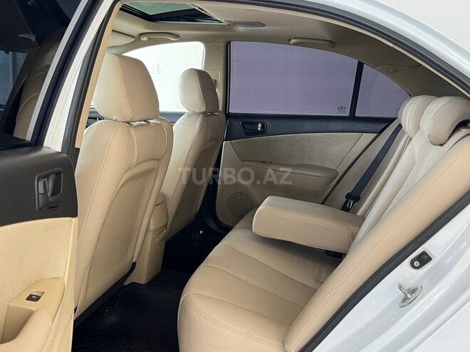 Hyundai Sonata-10
