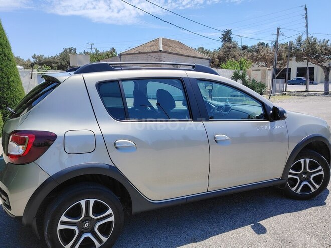Renault Sandero Stepway 2021, 103,000 km - 1.6 l - Bakı