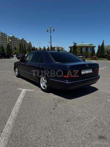Mercedes E 220 d 2000, 450,000 km - 2.2 л - Sumqayıt