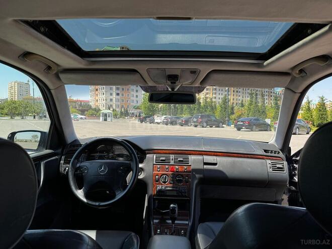 Mercedes E 220 d 2000, 450,000 km - 2.2 л - Sumqayıt