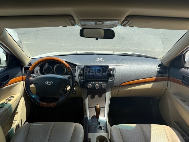 Hyundai Sonata-8
