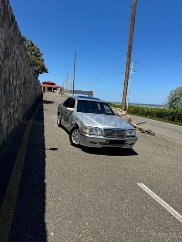 Mercedes C 240 1998, 321,489 km - 2.4 л - Qusar