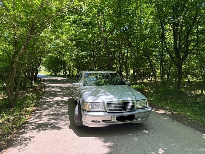 Mercedes C 240 1998, 321,489 km - 2.4 л - Qusar