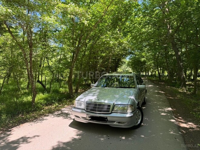 Mercedes C 240 1998, 321,489 km - 2.4 л - Qusar