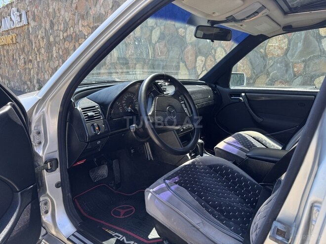 Mercedes C 240 1998, 321,489 km - 2.4 л - Qusar