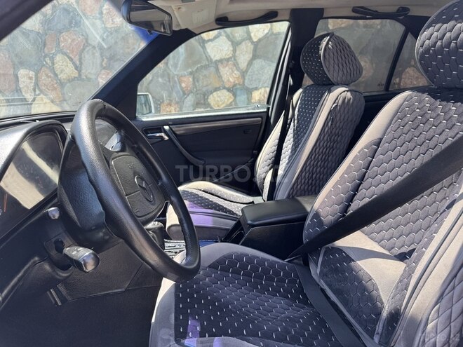 Mercedes C 240 1998, 321,489 km - 2.4 л - Qusar