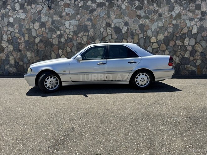 Mercedes C 240 1998, 321,489 km - 2.4 л - Qusar