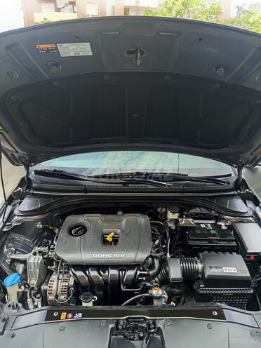 Hyundai Elantra 2018, 118,400 km - 2.0 l - Bakı