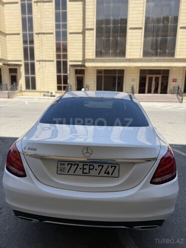 Mercedes C 300 2015, 180,000 km - 2.0 l - Bakı