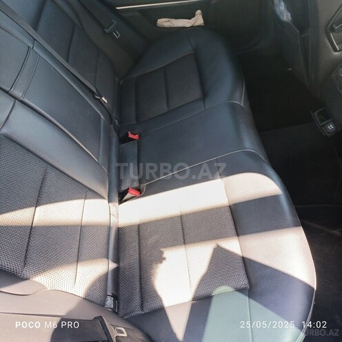 Mercedes E 220 d 2013, 214,381 km - 2.2 l - Bakı