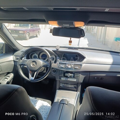 Mercedes E 220 d 2013, 214,381 km - 2.2 l - Bakı