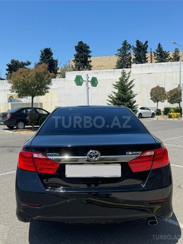 Toyota Camry-6