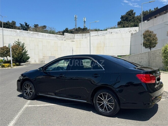 Toyota Camry-5