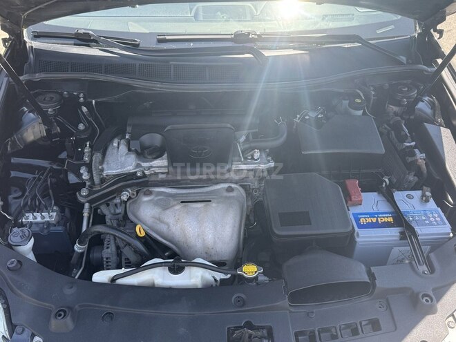 Toyota Camry-9