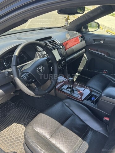 Toyota Camry-7