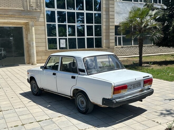 LADA (VAZ) 2107 2009, 95,000 km - 1.6 l - Salyan