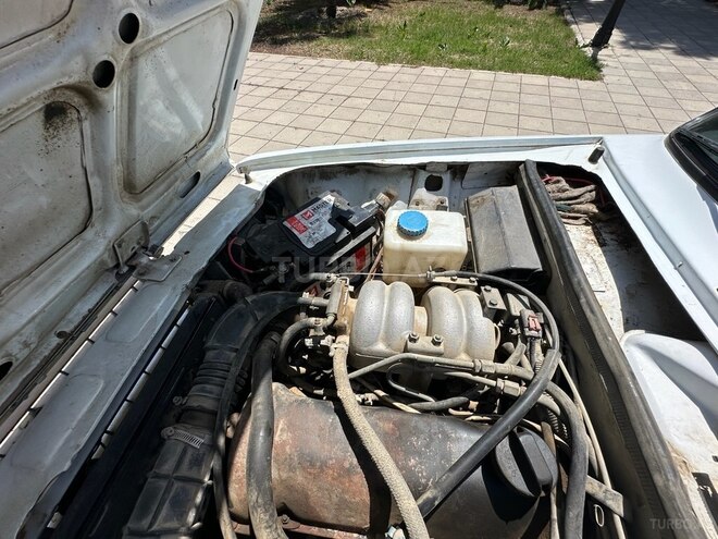 LADA (VAZ) 2107 2009, 95,000 km - 1.6 l - Salyan