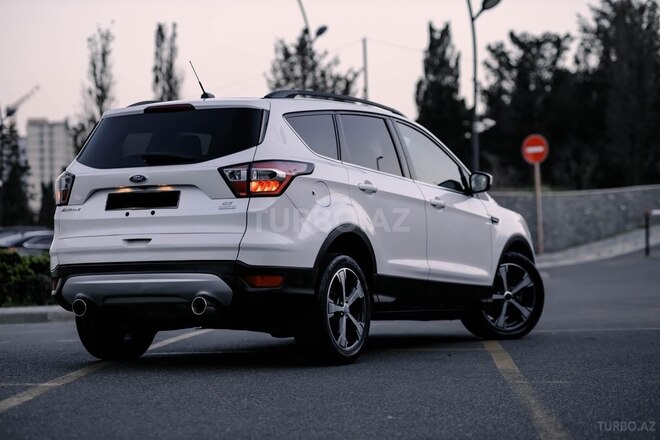 Ford Escape 2017, 165,000 km - 2.0 l - Bakı