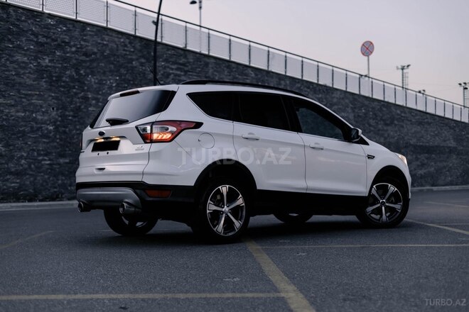 Ford Escape 2017, 165,000 km - 2.0 l - Bakı