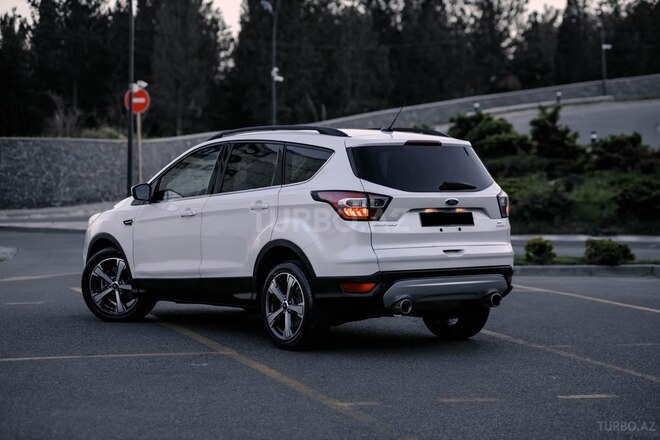Ford Escape 2017, 165,000 km - 2.0 l - Bakı