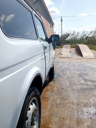 LADA (VAZ) Niva 2009, 258,000 km - 1.7 л - Saatlı