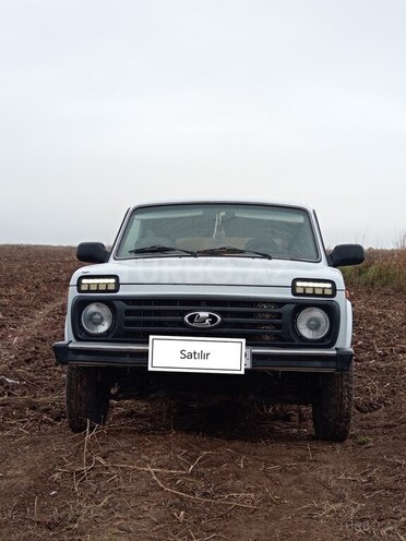 LADA (VAZ) Niva 2009, 258,000 km - 1.7 л - Saatlı