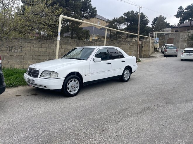 Mercedes C 250 d 1995, 256,800 km - 2.5 l - Bakı