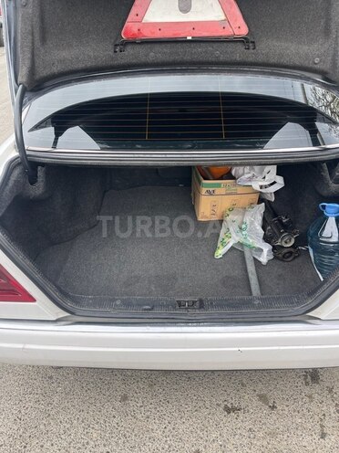 Mercedes C 250 d 1995, 256,800 km - 2.5 l - Bakı