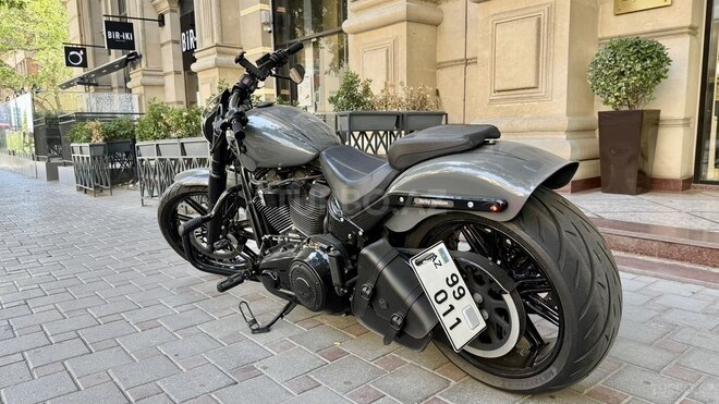 Harley-Davidson  2018, 24,700 km - 1.9 l - Bakı