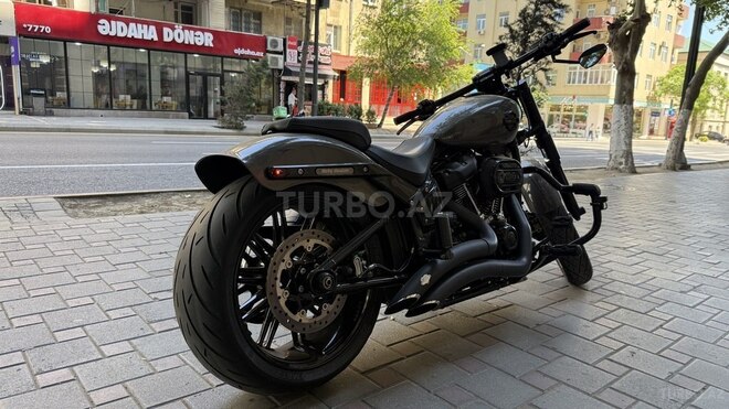 Harley-Davidson  2018, 24,700 km - 1.9 l - Bakı