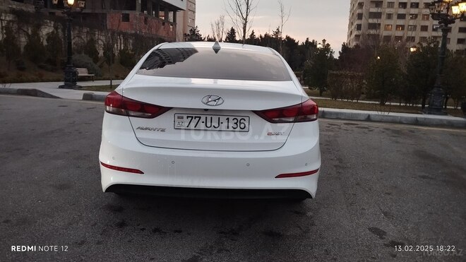 Hyundai Avante 2016, 137,000 km - 1.6 л - Bakı