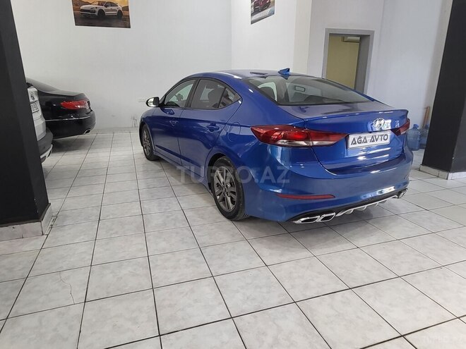 Hyundai Elantra 2018, 121,082 km - 2.0 l - Bakı