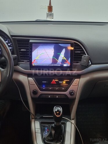 Hyundai Elantra 2018, 121,082 km - 2.0 l - Bakı