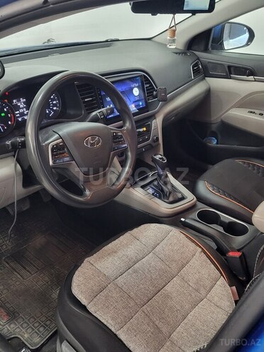 Hyundai Elantra 2018, 121,082 km - 2.0 l - Bakı