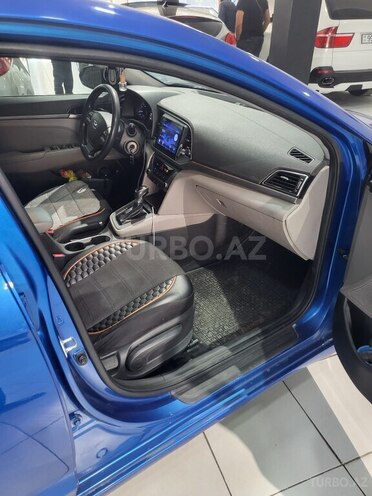 Hyundai Elantra 2018, 121,082 km - 2.0 l - Bakı