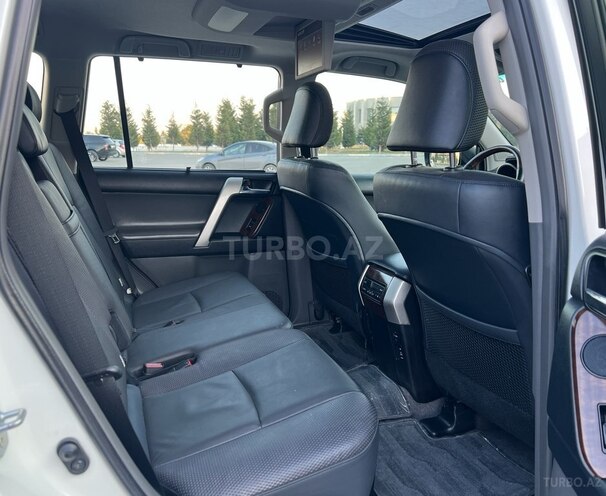 Toyota Land Cruiser Prado 2011, 180,000 km - 4.0 l - Bakı