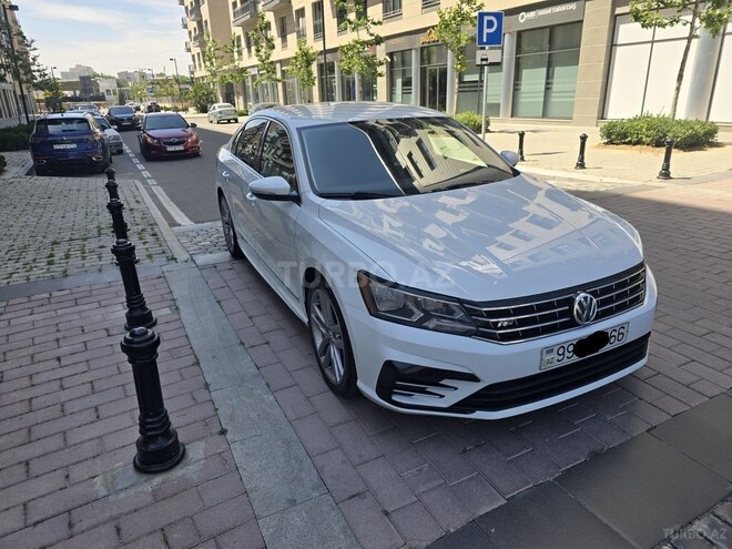 Volkswagen Passat 2016, 221,000 km - 1.8 l - Bakı