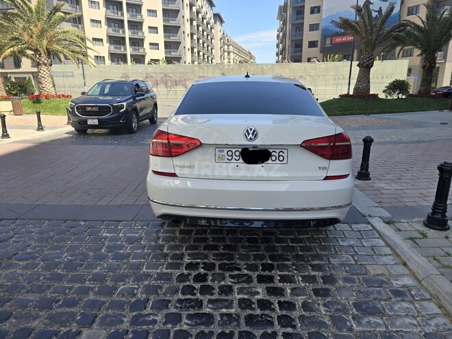 Volkswagen Passat 2016, 221,000 km - 1.8 l - Bakı