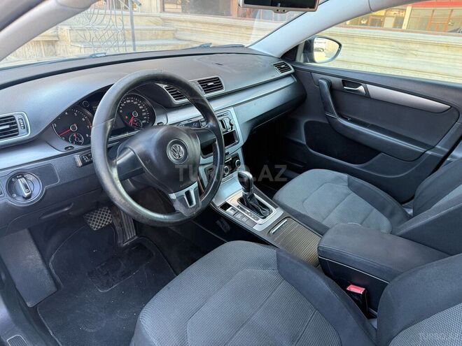 Volkswagen Passat 2011, 288,000 km - 1.8 l - Bakı