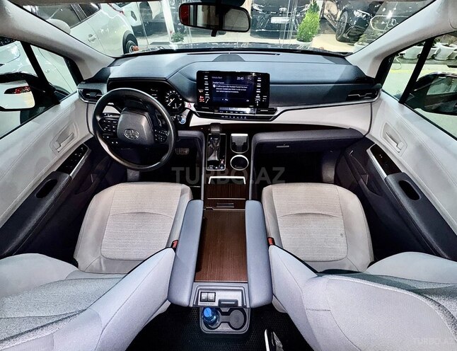 Toyota Sienna 2021, 84,000 km - 2.5 l - Bakı