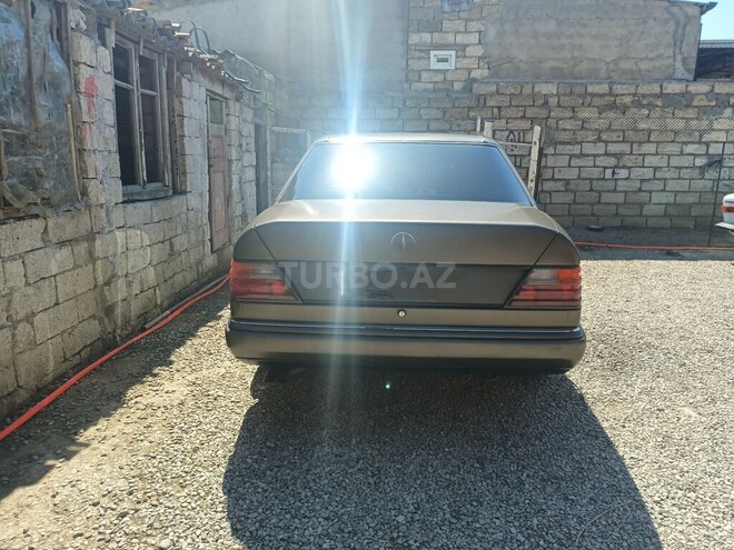 Mercedes E 300 d 1990, 368,523 km - 3.0 л - Bakı