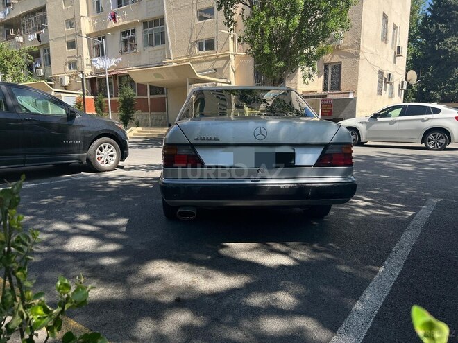 Mercedes E 200 1993, 440,700 km - 2.0 l - Bakı
