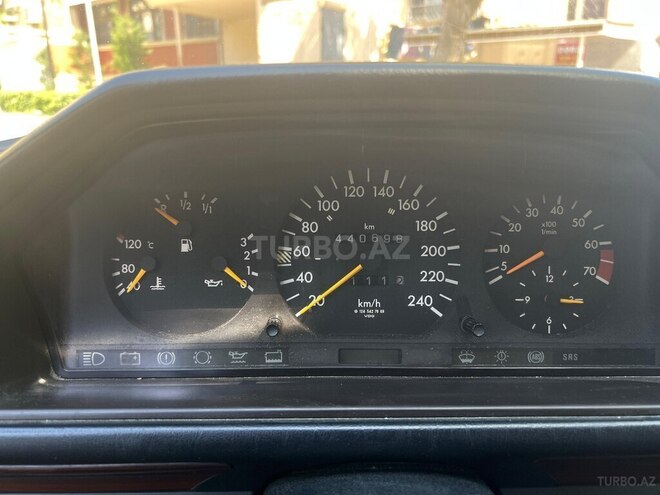 Mercedes E 200 1993, 440,700 km - 2.0 l - Bakı